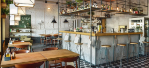 25 Inspirasi Desain Cafe gaya Eropa yang Elegan